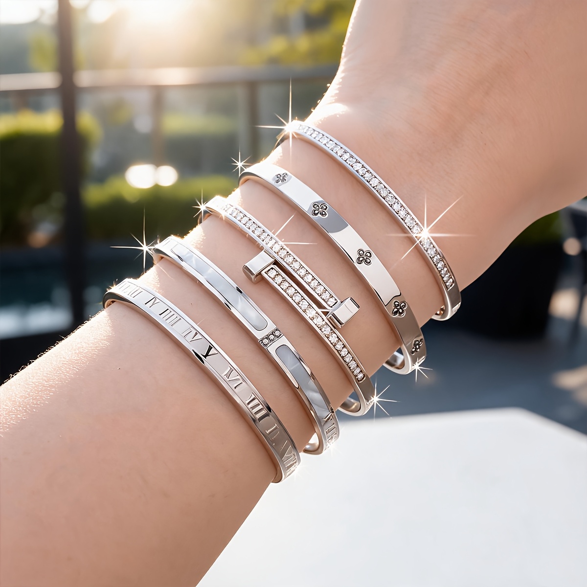 Stainless Steel Design Buckle Bracelet, Compact & Durable
